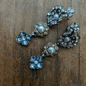 Chloe and Isabel fleur earrings NEW